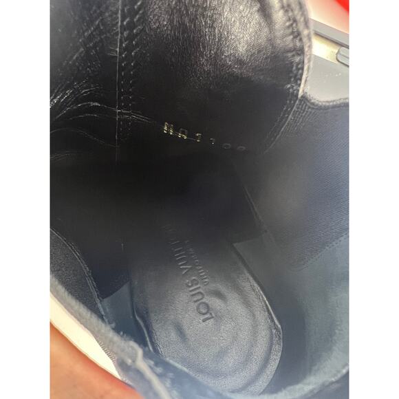 Louis Vuitton Suede Monogram Cap Toe Chelsea 80mm Ankle Boots in Black - Picture 14 of 16